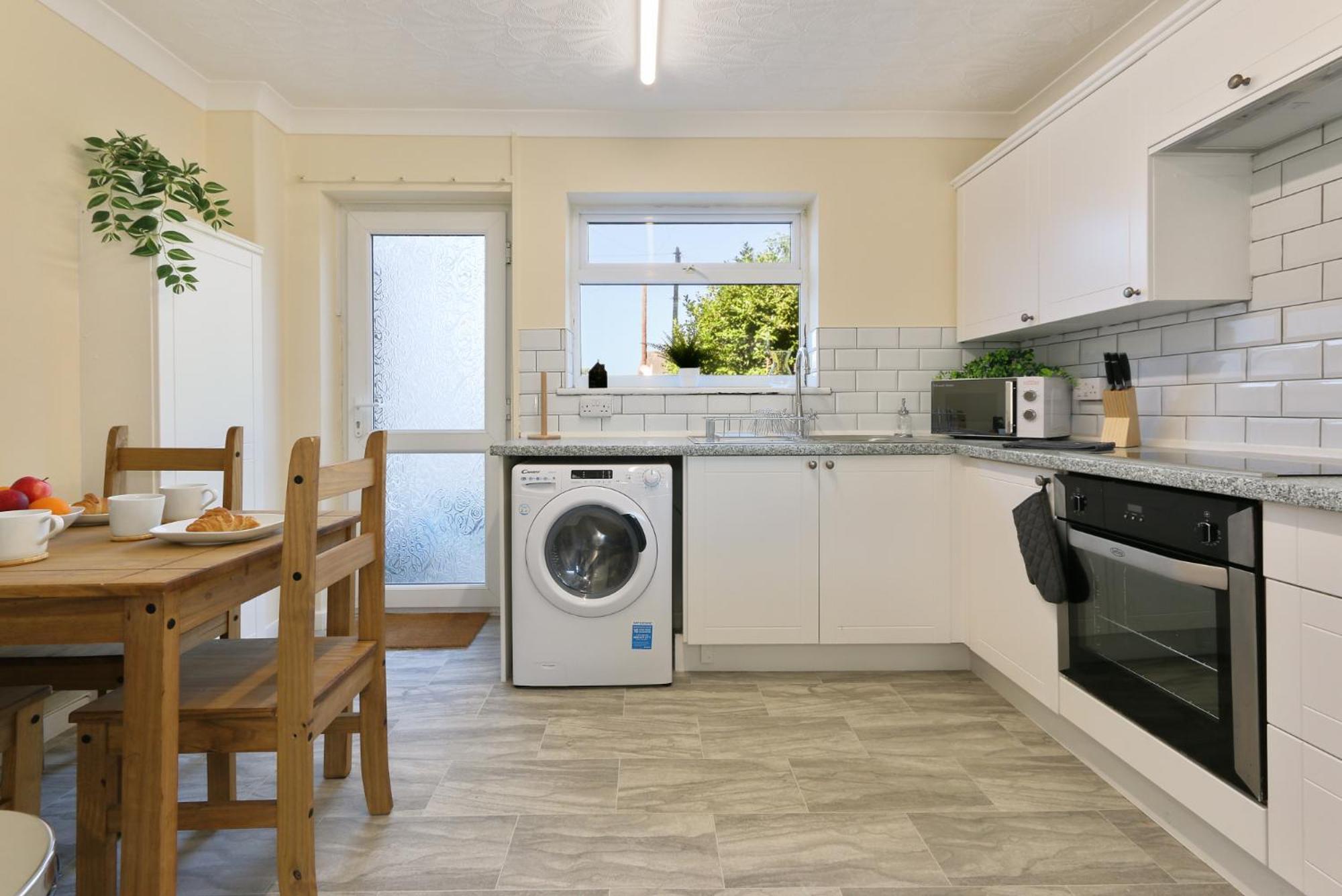 Leconfield Close - Comfy House And Free Parking Kingston upon Hull Eksteriør bilde