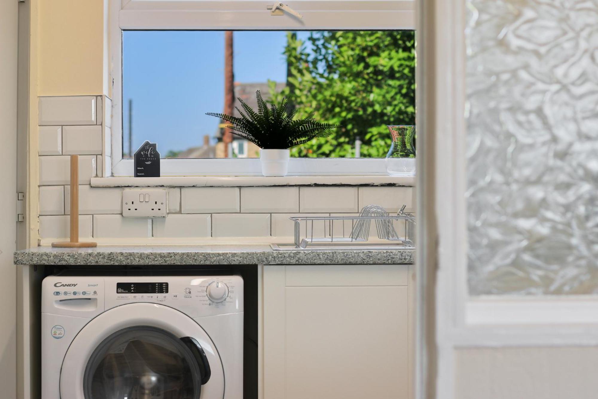 Leconfield Close - Comfy House And Free Parking Kingston upon Hull Eksteriør bilde